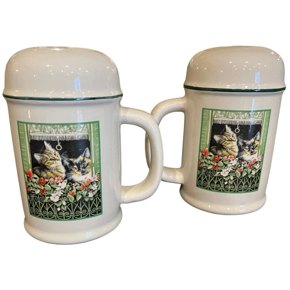 Treasure Craft Lesley Anne‎ Ivory Cats in the Window Salt and Pepper Shakers Set